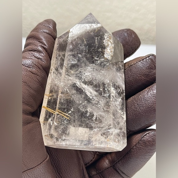 Gold Rutile in Quartz hand carved tower - Picture 15 of 17